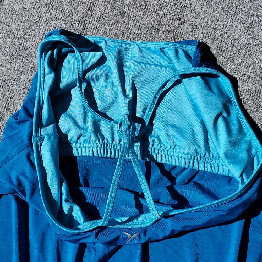 Old Navy top - Picture 6 of 6